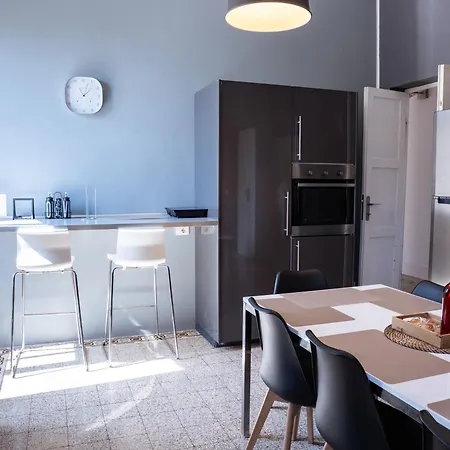 Elegante Vista Mare Con 4 Camere, Balconi E Ascensore Centro 公寓