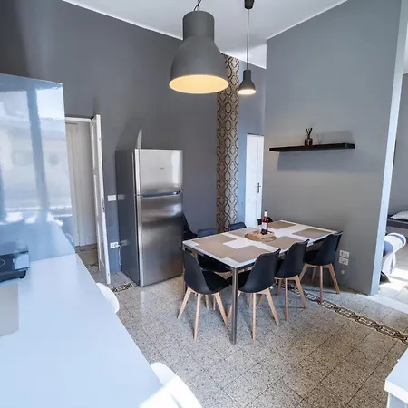 Elegante Vista Mare Con 4 Camere, Balconi E Ascensore Centro 公寓 *