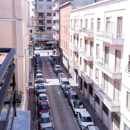 公寓 Elegante Vista Mare Con 4 Camere, Balconi E Ascensore Centro